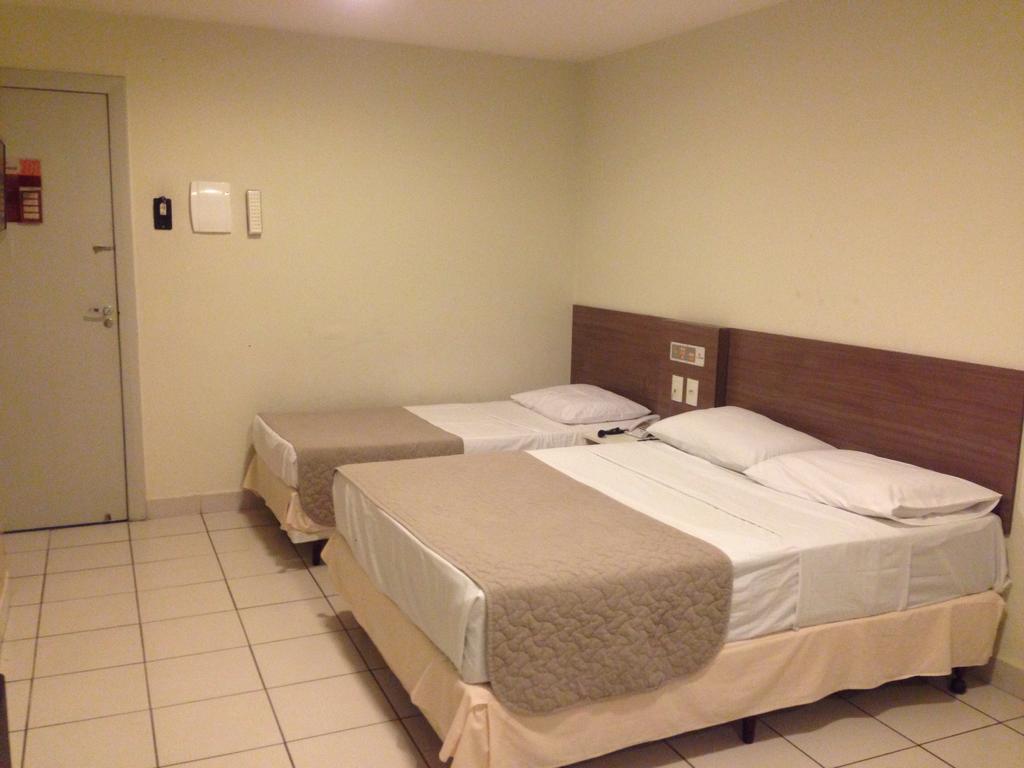 Hotel Central קרוארו מראה חיצוני תמונה