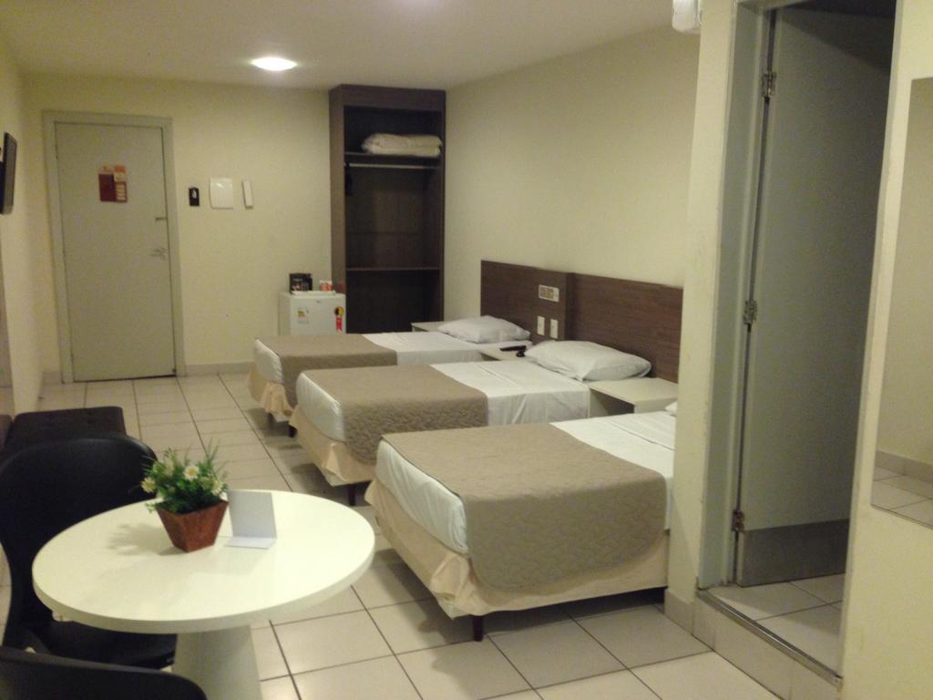 Hotel Central קרוארו מראה חיצוני תמונה